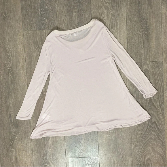 Aritzia Babaton Top 3/4 Length Sleeve Flowy Casual Basic Lilac Grey Size XS - Picture 16 of 16